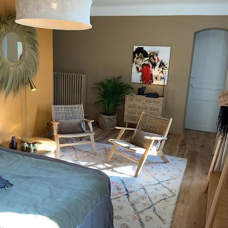 La Bastide Des Grands Chenes Bed and Breakfast Lambesc Δωμάτιο φωτογραφία