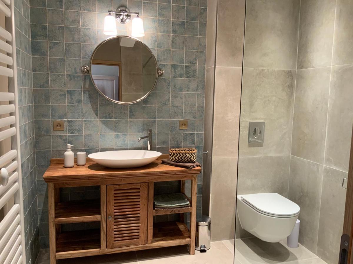 La Bastide Des Grands Chenes Bed and Breakfast Lambesc Εξωτερικό φωτογραφία