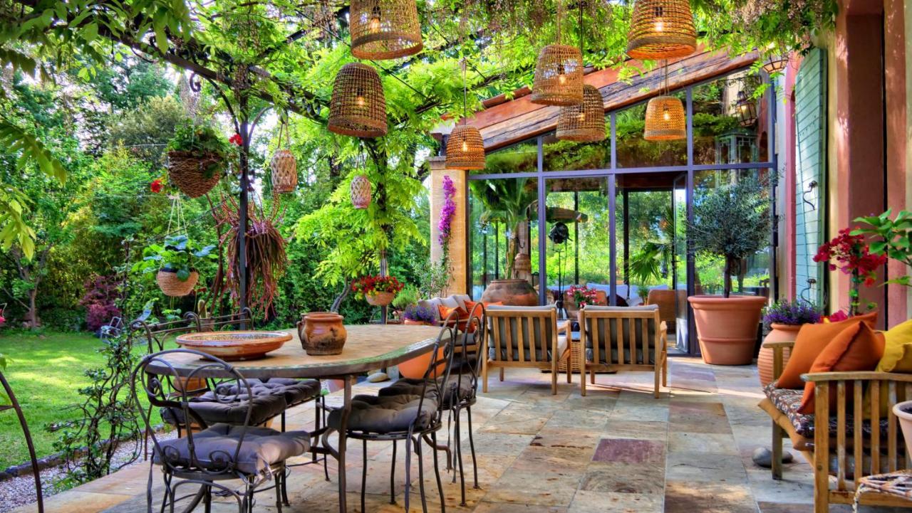 La Bastide Des Grands Chenes Bed and Breakfast Lambesc Εξωτερικό φωτογραφία